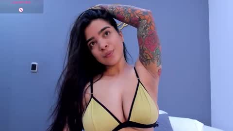 Snapshot of kamilabetancourt chatting on June 2026 03:17:01 PM Kamila Betancourt online show from June 2026 03:17:01 PM