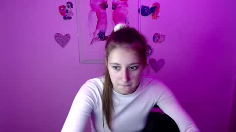 kamilla_love_ online show from September 2025 09:25:02 AM