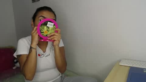 kammy   y   camila online show from October 2025 08:52:01 PM