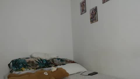 Snapshot of kammy_cami chatting on February 2026 11:36:02 PM kammy y camila online show from February 2026 11:36:02 PM