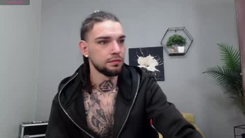 Snapshot of kanehunter chatting on April 2026 07:05:02 PM Kane online show from April 2026 07:05:02 PM