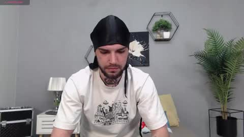 Snapshot of kanehunter chatting on April 2026 08:29:02 PM Kane online show from April 2026 08:29:02 PM