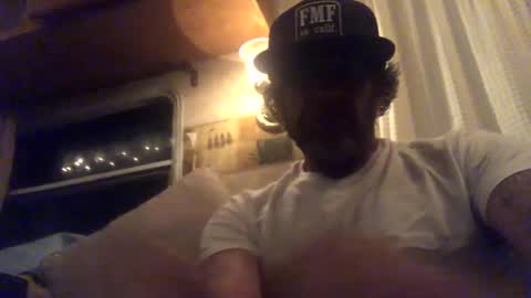 Snapshot of kaneisyours2420 chatting on September 2025 10:16:02 AM Tucker online show from September 2025 10:16:02 AM