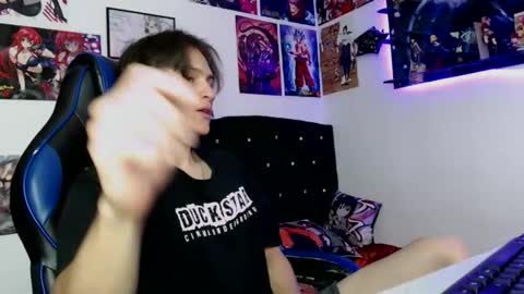 andres online show from December 2024 08:33:02 PM