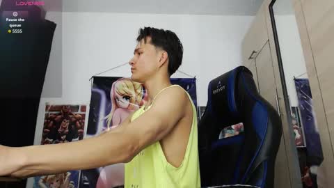 Snapshot of kanekixxxhot chatting on May 2026 12:44:02 PM andres online show from May 2026 12:44:02 PM