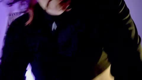   online show from December 2025 01:14:02 AM