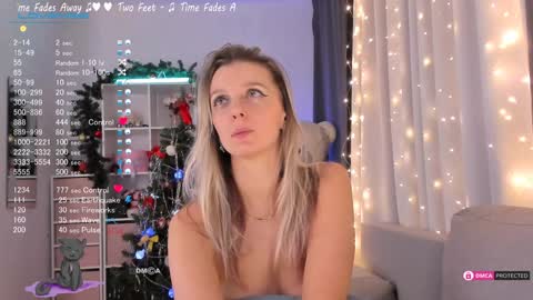 Julia online show from December 2024 01:00:02 AM