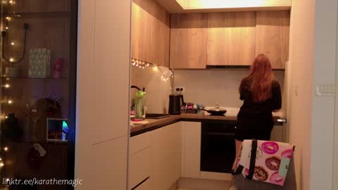 I am here around 5am GMT karathemagic online show from January 2025 09:55:01 AM