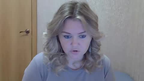 karennelsonx online show from November 2025 09:31:02 AM