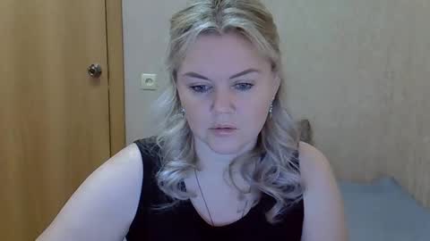 karennelsonx online show from January 2026 11:26:02 AM