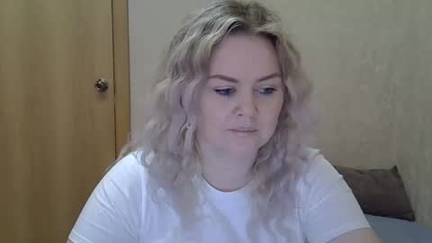 karennelsonx online show from March 2026 11:28:02 AM