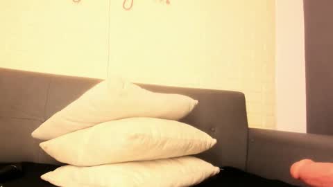 Kari online show from November 2025 11:32:02 AM