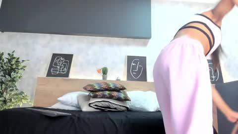 Kari online show from May 2026 10:44:02 AM
