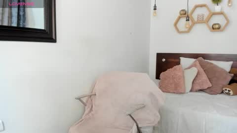 Karina online show from February 2025 12:04:02 PM