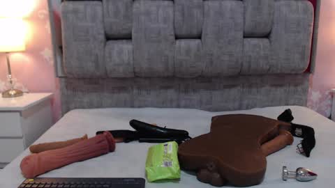 KarinaSimonz online show from February 2025 07:27:02 PM