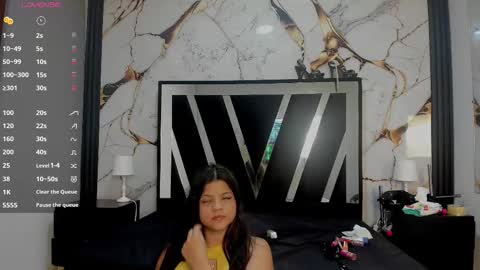 KarinaSimonz online show from September 2025 07:41:01 PM