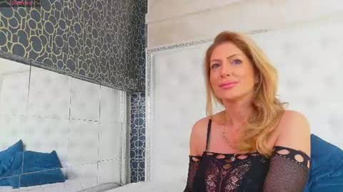 Snapshot of karissia_ chatting on June 2026 04:10:01 AM KARISSIA online show from June 2026 04:10:01 AM