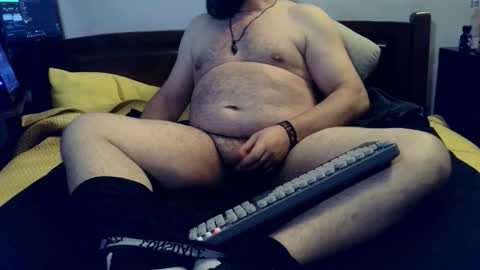 Snapshot of karl477908 chatting on November 2025 09:17:02 PM monsieurBigFeet online show from November 2025 09:17:02 PM