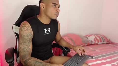 Snapshot of karl_jensennxx chatting on July 2026 01:30:02 AM karl_jensennxx online show from July 2026 01:30:02 AM