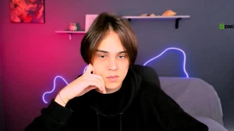 Karl online show from October 2025 08:37:01 AM