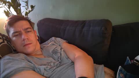 Snapshot of karl_mask chatting on December 2024 01:34:02 PM Karl online show from December 2024 01:34:02 PM