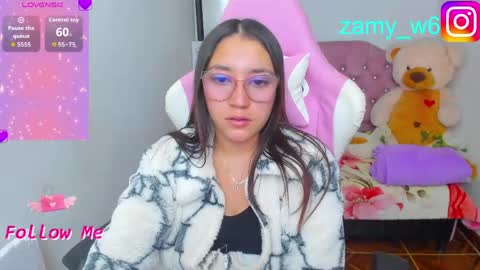 Snapshot of karla_cutee1 chatting on May 2026 06:20:01 AM karla online show from May 2026 06:20:01 AM