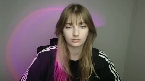 Karla online show from September 2025 11:12:02 AM