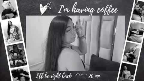 Karla  online show from October 2025 11:03:01 AM