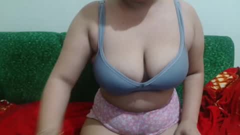 Snapshot of karla_me22 chatting on April 2026 09:54:02 AM karla_me22 online show from April 2026 09:54:02 AM