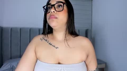 karolina  online show from June 2026 11:57:01 AM