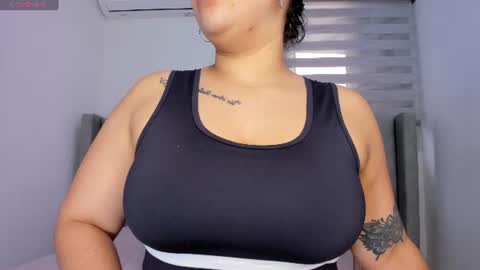 karolina  online show from June 2026 12:53:02 PM