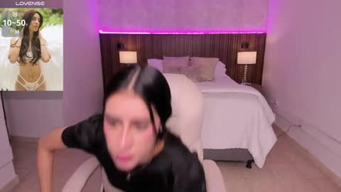 Snapshot of karlaa_james chatting on May 2026 11:09:02 AM Karlaa online show from May 2026 11:09:02 AM