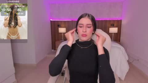 Snapshot of karlaa_james chatting on June 2026 11:05:01 AM Karlaa online show from June 2026 11:05:01 AM