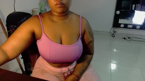 karlaluann online show from November 2025 02:49:02 PM