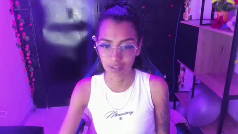 karlaslutskinny__ online show from March 2026 08:42:01 PM