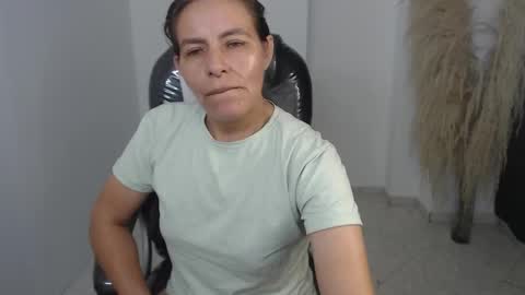 KARLYE online show from December 2025 01:47:01 AM