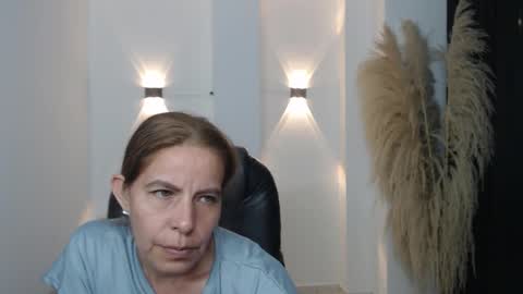 KARLYE online show from January 2026 01:31:02 AM