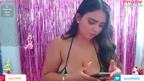 Snapshot of karol_09 chatting on December 2024 07:01:02 PM karol 09 online show from December 2024 07:01:02 PM