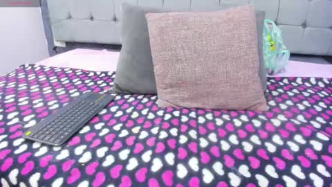 Snapshot of karol_messy chatting on December 2025 02:24:02 PM Karol online show from December 2025 02:24:02 PM