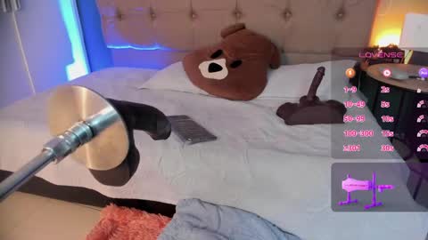 KAROL  online show from May 2026 03:26:01 AM