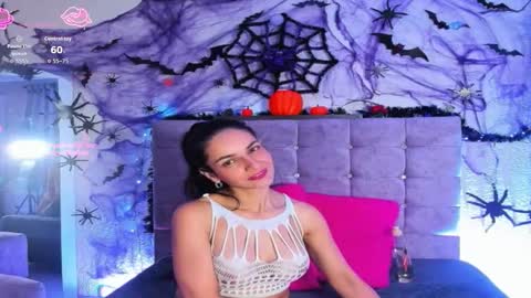 Karol online show from October 2025 09:59:01 PM