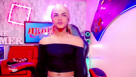 Snapshot of karol_vanessa__ chatting on May 2026 11:17:02 AM karol Vanessa online show from May 2026 11:17:02 AM