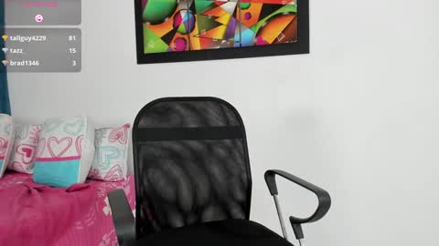 Snapshot of karol_w10 chatting on February 2025 10:34:01 PM karol_w10 online show from February 2025 10:34:01 PM