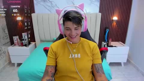 Karol and Luna online show from March 2025 02:30:02 AM