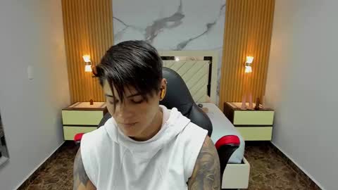 Karol and Luna online show from November 2025 07:08:02 PM