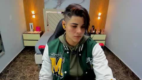 Snapshot of karolandluna chatting on February 2026 12:23:02 PM Karol and Luna online show from February 2026 12:23:02 PM