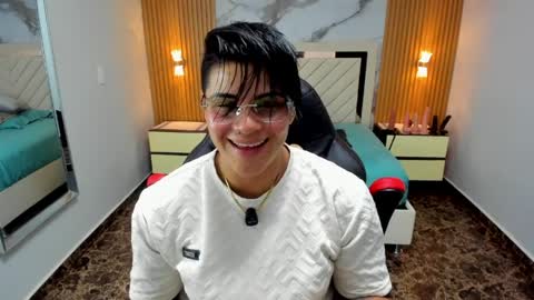 Karol and Luna online show from March 2026 07:37:01 PM