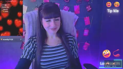 Caroline online show from January 2026 12:52:01 PM