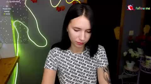 Karolina online show from November 2025 06:58:01 AM