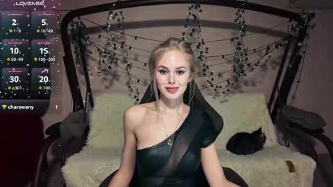 Snapshot of karolinahayes chatting on March 2026 05:53:02 PM KarolinaHayes online show from March 2026 05:53:02 PM